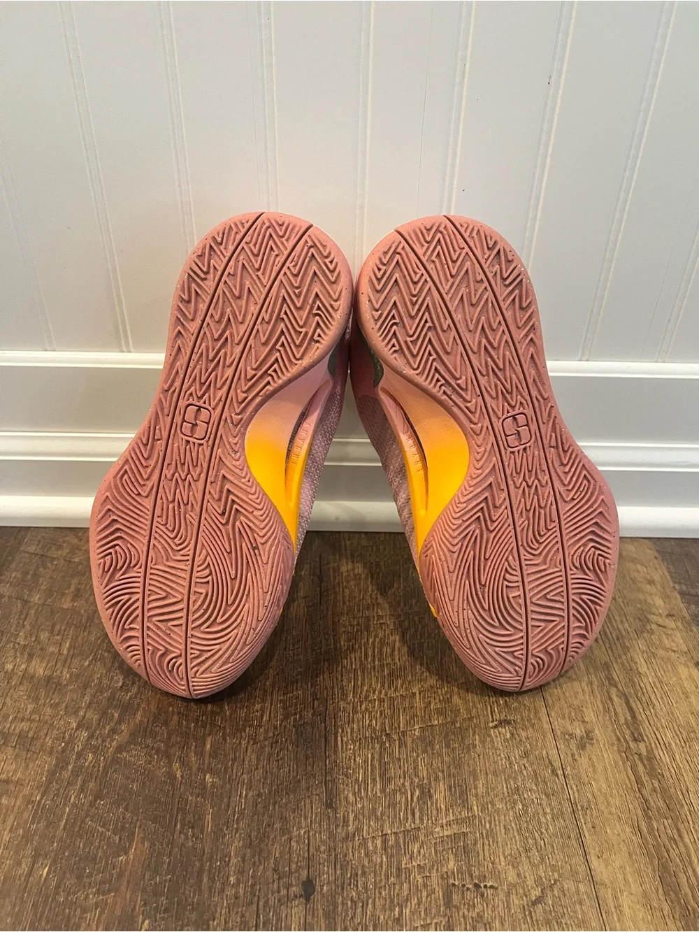 Nike Women's Pink and Orange Athletic Sneakers